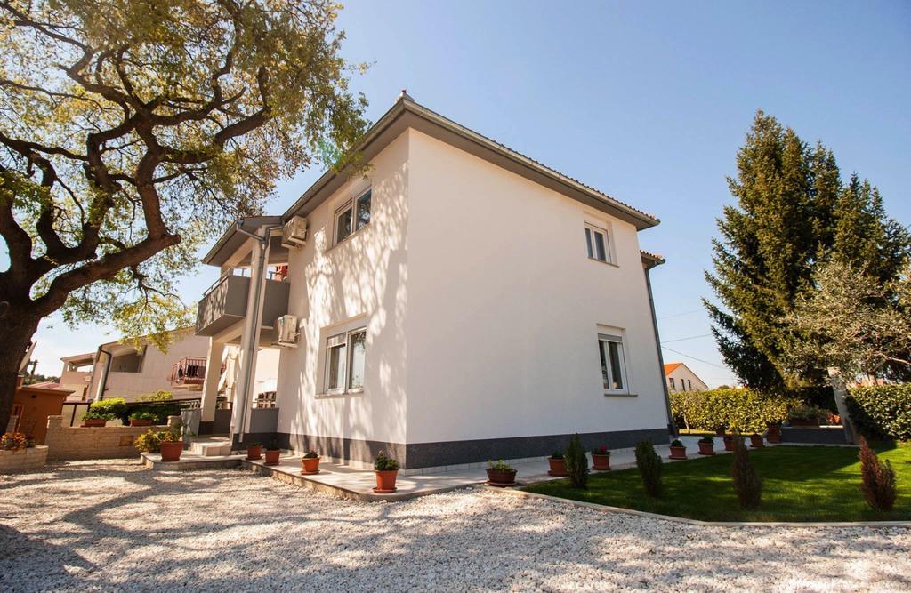 Apartment Carmen Pula Chambre photo